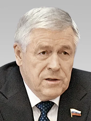 ВАЛЕЕВ Эрнест