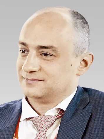 Калашников Артем