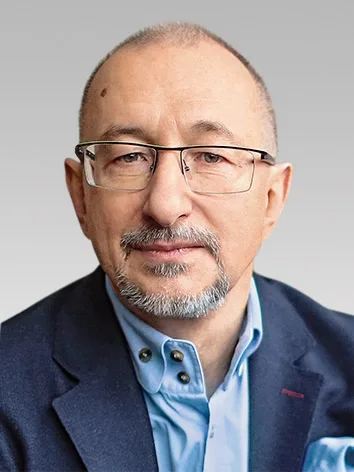 Достов Виктор